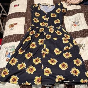Size small sunflower dress